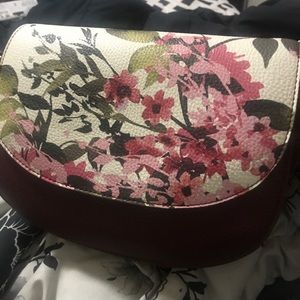 Meet your Posher, Ebony